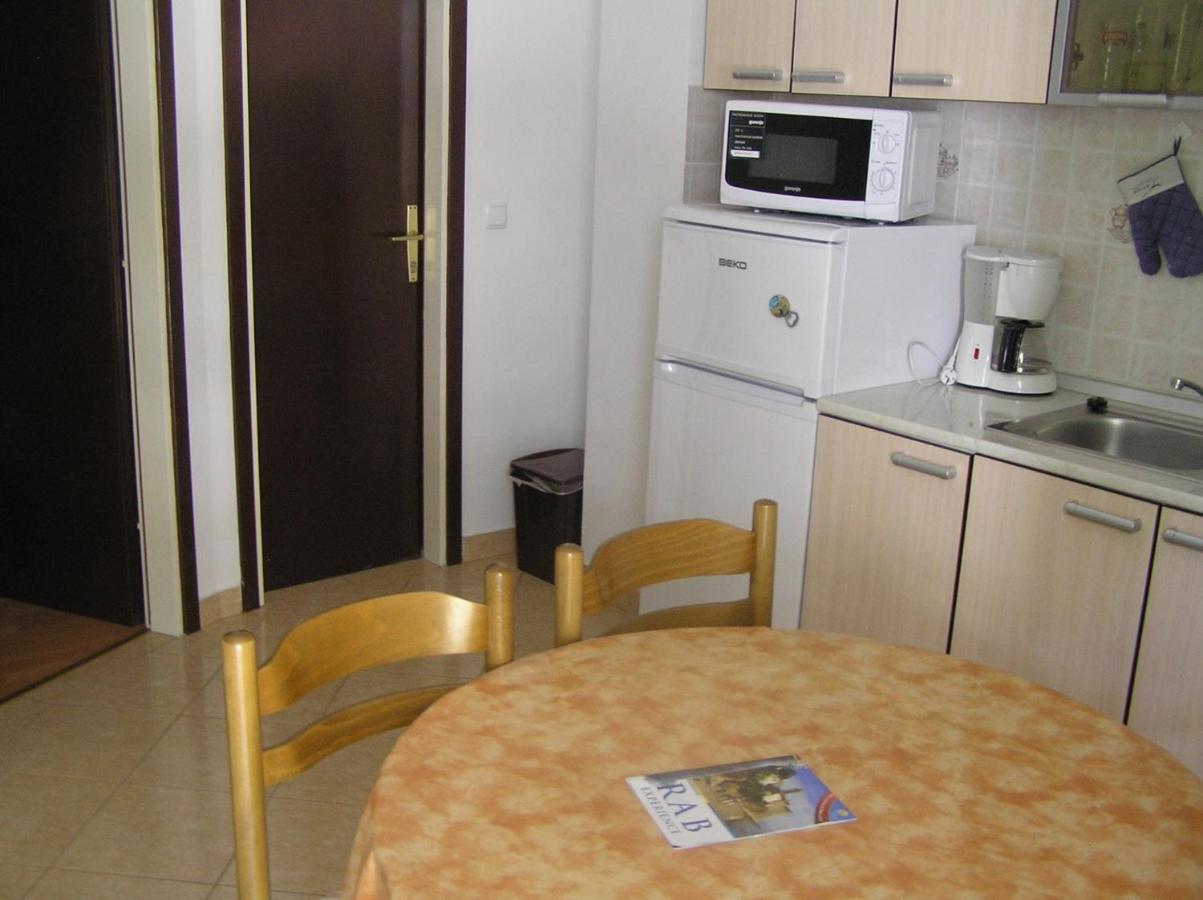 Apartments With A Parking Space Supetarska Draga - Donja, Rab - 15999 Экстерьер фото