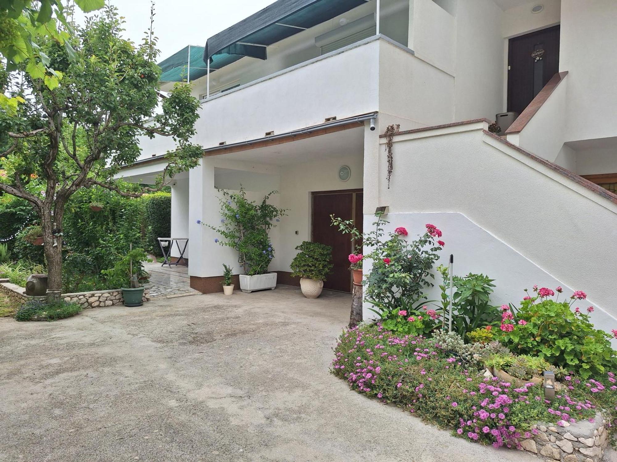 Apartments With A Parking Space Supetarska Draga - Donja, Rab - 15999 Экстерьер фото